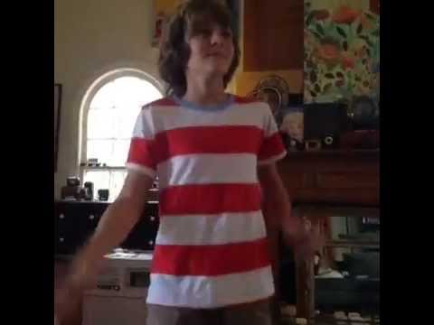 how to play music on vine