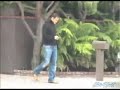 short video of the britain male model leaving jennifer aniston's house (10/06/07). the couple is reportedly dating!!! credits to jen's world xd