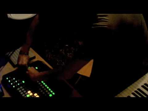 cjb028 - jamming my new song