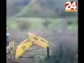 Kamion komunalaca iz kaljuže spašavali bageri