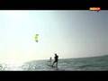 Le foilboard, cousin du kitesurf pour voler sur l'eau