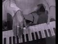 Desseine - Derriere chaque homme