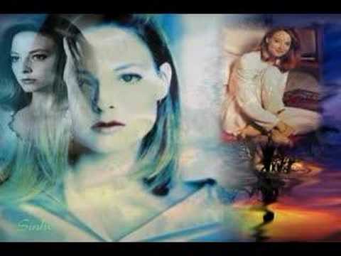 Alicia Christian Foster (Jodie Foster)
