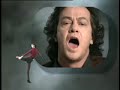a beautiful music video that is sure to put a smile on every body's start of the day. enjoy...