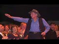 slim singing gumtrees by the roadway , with a picture tribute that i dont a few years ago.