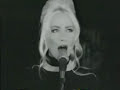 WENDY JAMES: LONDON\