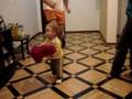 Pedro com 1 ano e 9 meses - Dançando com os Backyardigans
