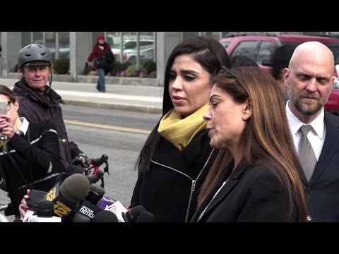 Wife turns out to support 'El Chapo' in New York court