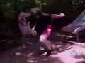 une petite compilation de chutes en toboggan...