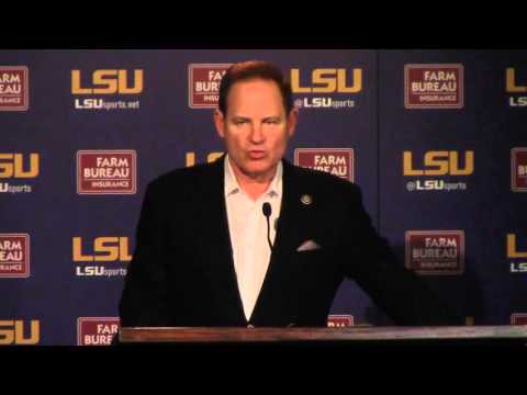 Video: Les Miles Wraps Up LSU's National Signing Day