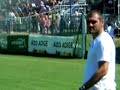 bobo vieri comandato a bacchetta,costretto a salutare una tifoso a castelrotto