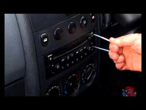 Radio Removal Most Common e.g Peugeot 106 / Citroen Saxo / MG ZR / Rover 25 | JustAudioTips