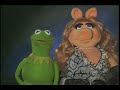 Kermit+ Miss Piggy Interview \"STUDIO DC: ALMOST LIVE\"