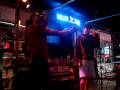 videos de B2 at KC's singing Womanizer