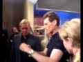 Uri Geller verbiegt einen L�ffel bei Johannes B. Kerner