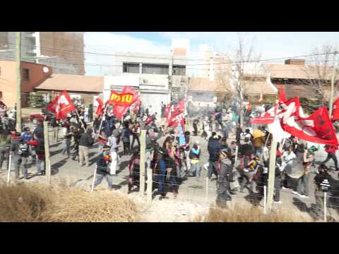 Represión en Neuquén a manifestación contra el Acuerdo YPF-Chevron