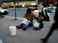 videos de drumming on buckets.mov