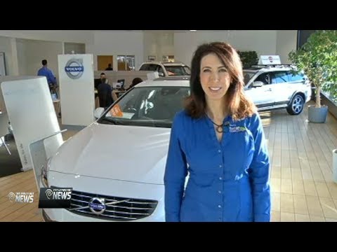 2014 Volvo S60 Expert Car Review by Lauren Fix
