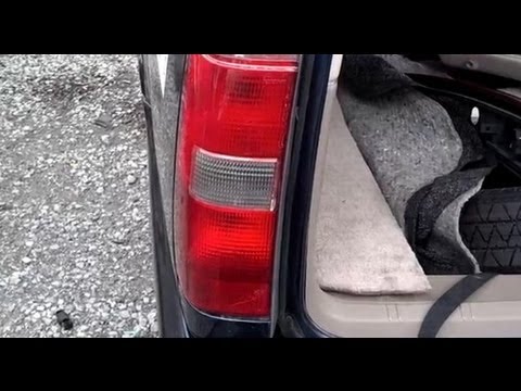 Volvo 850, V70, XC70 Lower Tail Light Assembly Bulb Replacement – Auto Repair Series