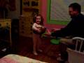 videos de Molly playing football part 2
