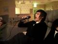 leijon sjunger singstar  !