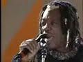 Milton Presta homenagem a Elis no Show Tambores de Minas