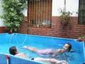 Intentando hacer olas :D Florci y Anto ;)