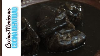 Mole negro de huitlacoche