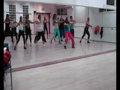 Suavemente - Zumba Routine
