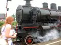 Parowóz Tr12-25 z pociągiem retro na stacji Herby Stare