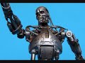 HOT TOYS T-800 ENDOSKELETON