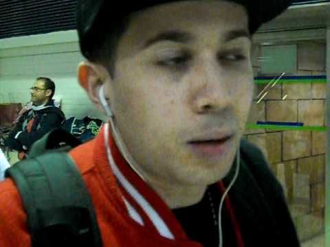 De La Ghetto y Alex Kyza llegando a Sevilla @ Espa&ntilde;a -