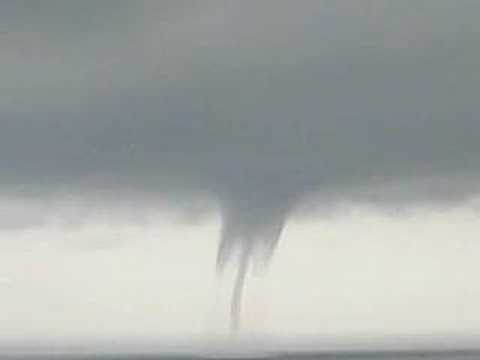 Water spout NSW coast  22 April 2007