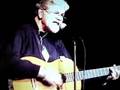 Jerry Garcia look-alike singing Over the Rainbow