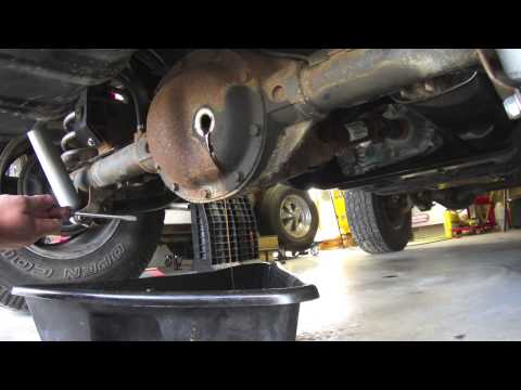 DIY how to change Differential fluid in a Dana 35 Axle