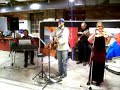 song/chanson: la chasse-galerie - (claude dubois)
by/interpr�t�e par: malin plaisir

place du march�
december 27, 2005

piano: jean-pierre cournoyer
guitar & lead vocal: jacques beaulieu
violon & back vocal: genevi�ve gauthier


live in sorel-tracy, quebec december 27, 2005
lancement de la bi�re malin plaisir