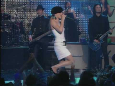 Hilary Duff - Come Clean (New Year's Eve - Gibson Amphitheatre) 2005