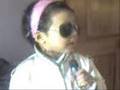 Aren 2 yrs loves Music