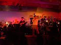 rockig ging es am 31.5.08 in hamburg zu: zusammen mit shelvis 
und fabio men�ndez spielen die jungen symphoniker
hamburg + friends ein 70er-jahre-konzert des king of
rock'n'roll nach.