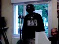 sang pleur � l'�mission radio rapsource, 10-section live, le 05/06/07 pour pr�senter sa compile block o.p.ratoire, avec tom wallace (flingoralz)