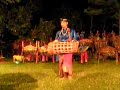 スアールアグンのジェゴグ公演は、いくつかのステージで構成されていますが、それはジェゴグとバリ島の歴史をなぞらえて進んでいきます。最初は、ジェゴグが生まれたころの楽曲、そこから現代的な曲まで。生の音で歴史を理解していくことができるのは、片道二時間半をかけたからこそ教授できる特権。