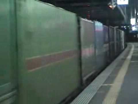 貨物列車　１０５７レ
