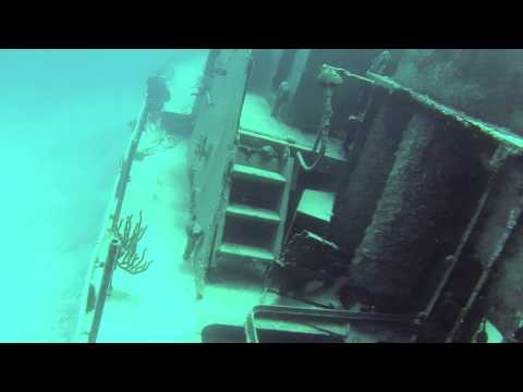 scuba diving - A video I put together with some of the dives we did in the Bahamas. Had some great shark diving but the camera battery died. On a technical note: GoPro2 bat...