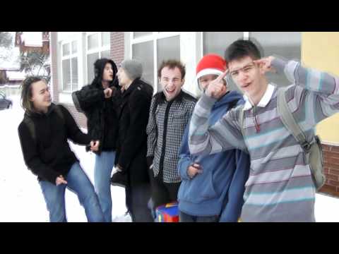 Never-0-Cucumber  ft.  Order Biscuit feat. przyjaciele - Głuche Święta Teledysk - Tysiące prawie dwukrotnie młodszych ode mnie nie może się mylić. Dlatego wstawiam ;)