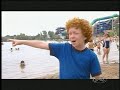 Un Cocodrilo en la Playa Ataca a muchas Personas - Humor
