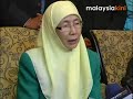 pakatan files no confidence motion