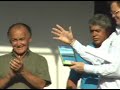 Documentário de 30 minutos produzido em 2006 pela Casca Grossa Vídeo a serviço do Projeto Manuelzão / UFMG - Saúde, Meio Ambiente e Cidadania.A Casca Grossa Vídeo, é uma produtora de vídeo especializada em Meio Ambiente, Esportes de Aventura e Cultura.Sinopse:Este vídeo é um documentário sobre os 8 dias da Expedição Manuelzão desce o Ribeirão da Mata, realizada entre os dias 21 e 28 de outubro de 2006.A Expedição foi mais uma ação do Projeto Manuelzão para a concretização da Meta 2010 -- Navegar, pescar e nadar no Rio das Velhas na região metropolitana de Belo Horizonte.Seguindo a proposta de sensibilizar e mobilizar comunidades, poder público e o setor empresarial para os problemas sócio-ambientais das sub-bacias que alimentam o Rio das Velhas, a Expedição percorreu os 10 municípios cortados pelo Ribeirão da Mata.Com mais de 500 mil habitantes, muito esgoto, lixo, ocupação desordenada do solo, extração de minerais, industrialização, entre outros problemas, a região possui um dos mais graves quadros de degradação ambiental de toda a Bacia do Velhas.Durante a Expedição, escolas, prefeituras, associações, empresas, autoridades e pessoas comuns puderam presenciar as manifestações, conhecer e participar um pouco da luta travada pelo Projeto Manuelzão para sensibilizar a sociedade para a degradação dos cursos d'água que correm bem próximo às suas casas.Conheça, envolva-se e divulgue as idéias e informações contidas nesse vídeo.Não tenha dúvida de que a sua contribuição é muito importante.Viva o Ribeirão da Mata! Viva as águas do Rio das Velhas!Contato: Rodrigo de Angelisangelisrodrigo@gmail.comrodrigo@bros.com.br55 31 9633 033455 31 3332 1177www.cascagrossa.com.brwww.bros.com.br