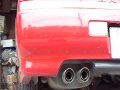 車外から撮ってみました。 久しぶりにエンジンかけたので煙モクモクですね（汗） 直6 2.0L NA にしては結構いい加速します。 外から聞くとショボい純正マフラーの音ですが車内から聞いた音はいい感じです♪ やっぱり、マフラーは変えたいですね...(T_T) ... R34 HR34 空ぶかし RB20 RB 純正マフラー 