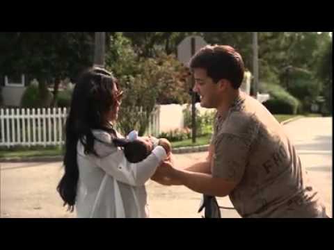 Snooki in Lorenzo's stroller