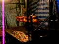 videos de Disturbing roadside chicken roaster!